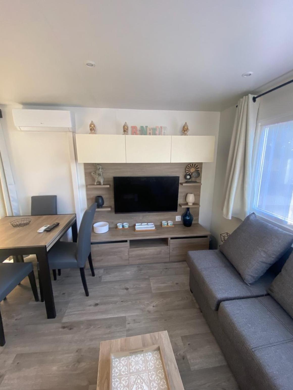 Mobile Home For You Canet-en-Roussillon Bagian luar foto