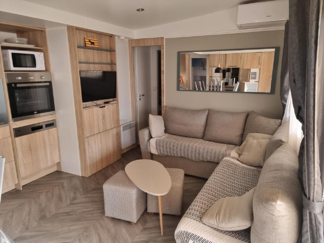 Mobile Home For You Canet-en-Roussillon Bagian luar foto